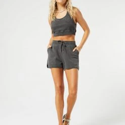 L*Space Out Of Bounds Top ACTIVE