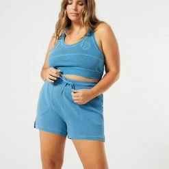 L*Space Out Of Bounds Top ACTIVE