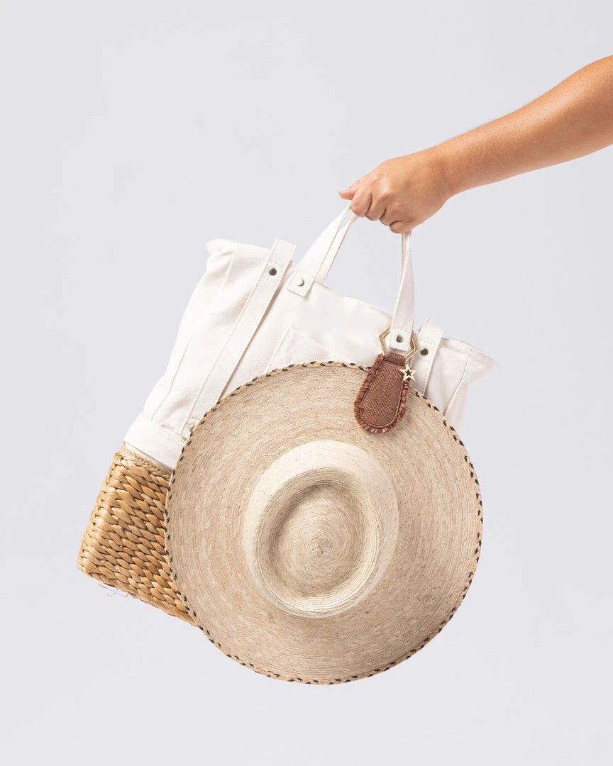 L*Space LSPACE X Lindsay Albanese TOPTOTE ACCESSORIES 6 L*Space LSPACE X Lindsay Albanese TOPTOTE ACCESSORIES